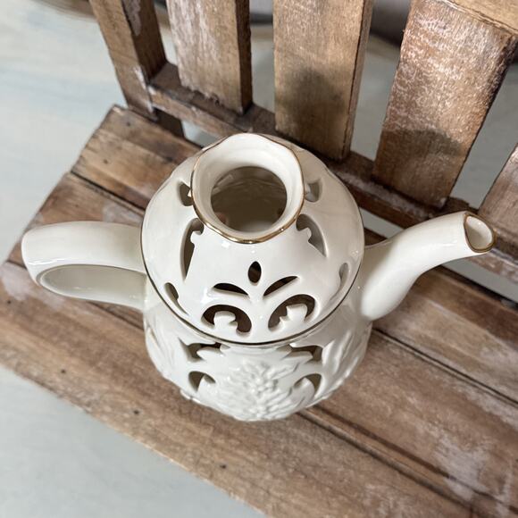 Partylite Christmas Holly Teapot Tealight Holder - Picture 5 of 7